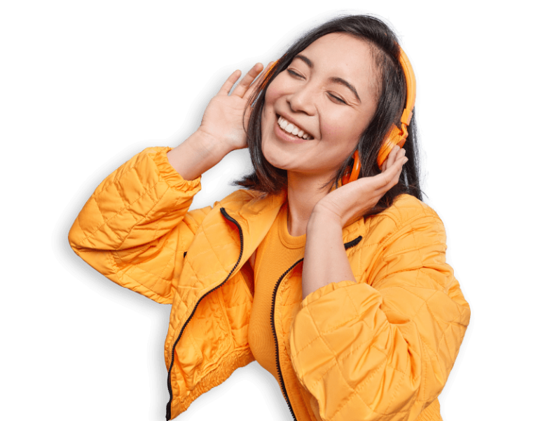 ragazza-arancione-ascolta-musica-hp15141999chisia